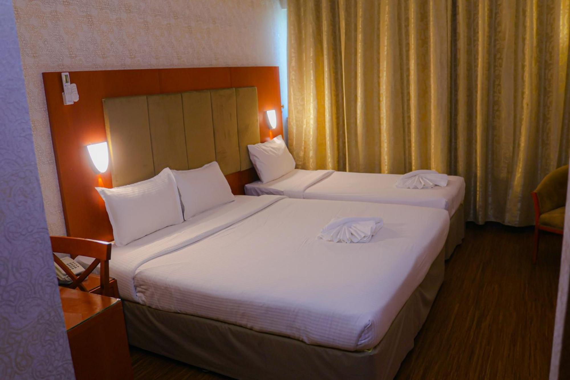 Boonmax Hotel Dubai Exterior foto