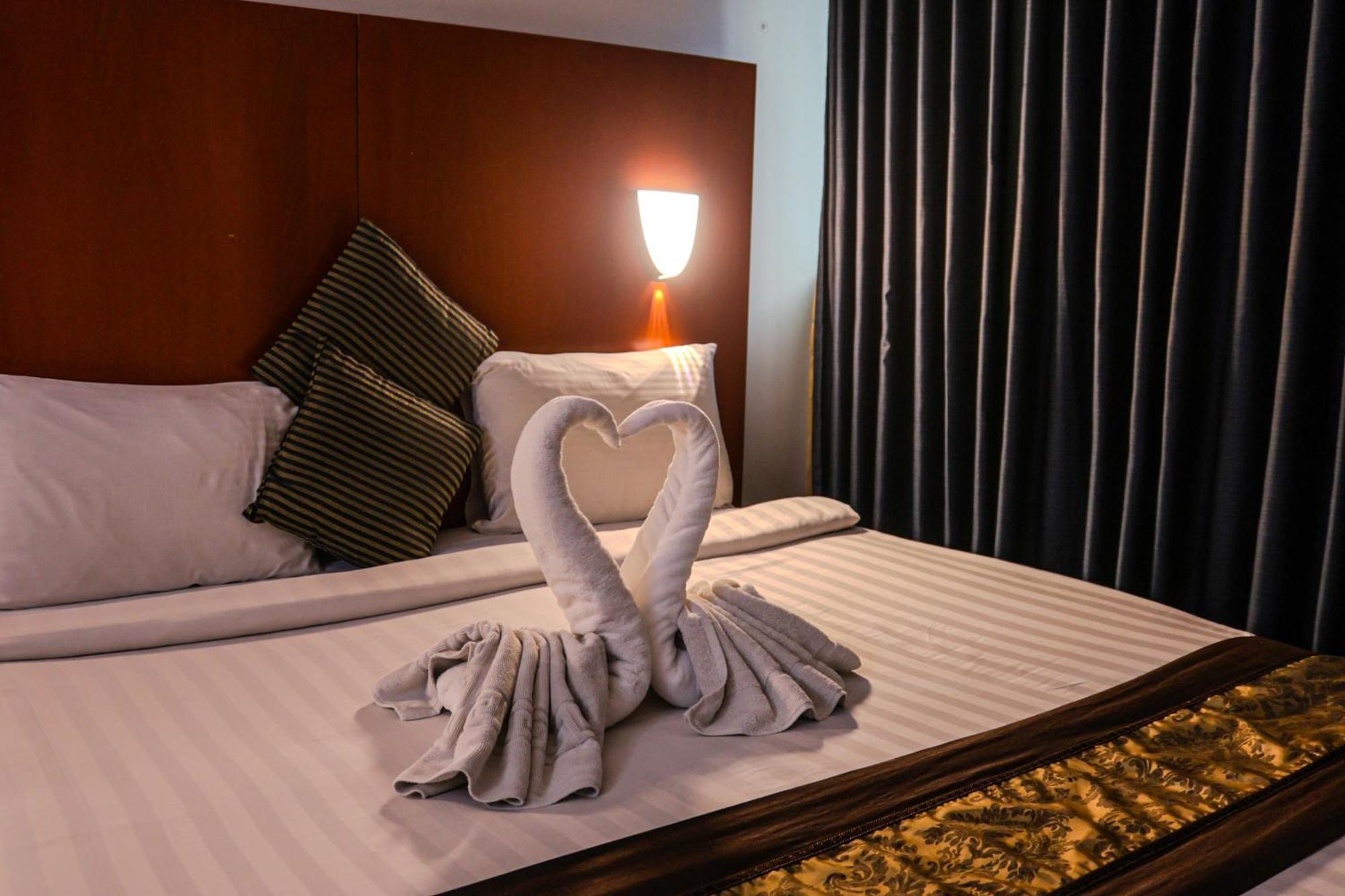 Boonmax Hotel Dubai Exterior foto